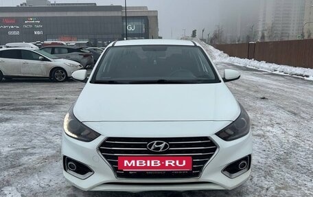 Hyundai Solaris II рестайлинг, 2018 год, 1 180 000 рублей, 2 фотография