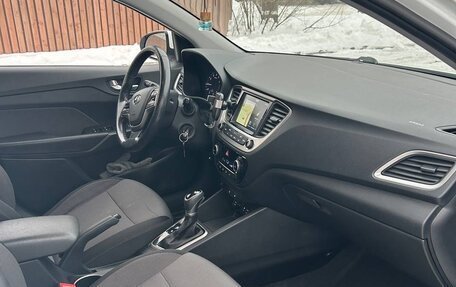 Hyundai Solaris II рестайлинг, 2018 год, 1 180 000 рублей, 12 фотография