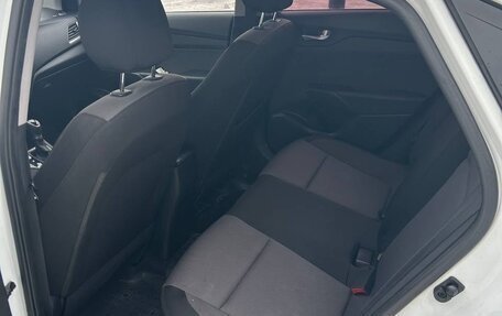 Hyundai Solaris II рестайлинг, 2018 год, 1 180 000 рублей, 13 фотография