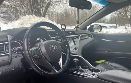 Toyota Camry, 2018 год, 2 190 000 рублей, 8 фотография