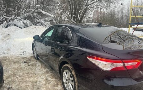 Toyota Camry, 2018 год, 2 190 000 рублей, 3 фотография