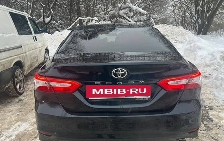 Toyota Camry, 2018 год, 2 190 000 рублей, 2 фотография