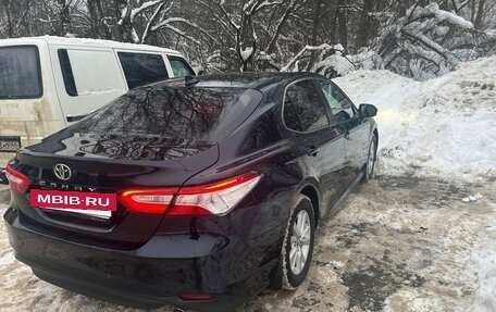 Toyota Camry, 2018 год, 2 190 000 рублей, 4 фотография