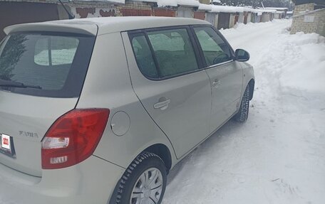 Skoda Fabia II, 2013 год, 750 000 рублей, 3 фотография