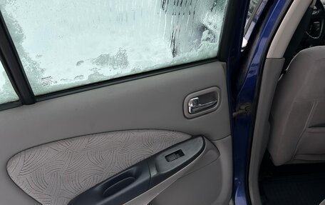 Nissan Almera, 2002 год, 200 000 рублей, 21 фотография