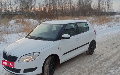 Skoda Fabia II, 2013 год, 550 000 рублей, 2 фотография