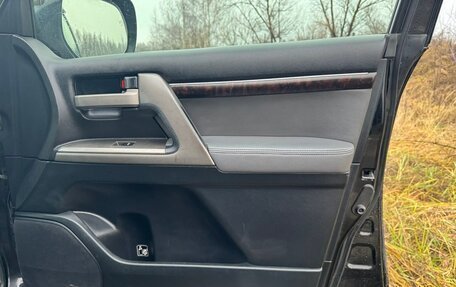 Toyota Land Cruiser 200, 2010 год, 3 000 000 рублей, 10 фотография