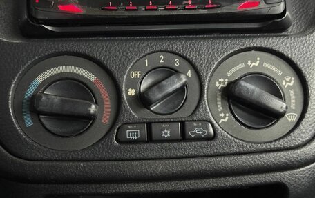 Mitsubishi Lancer IX, 2004 год, 249 000 рублей, 26 фотография