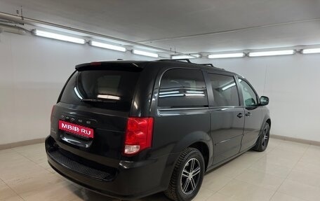 Dodge Caravan V, 2011 год, 1 350 000 рублей, 4 фотография