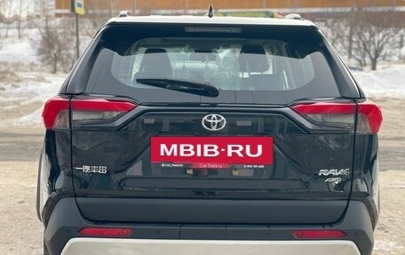 Toyota RAV4, 2025 год, 3 950 000 рублей, 6 фотография