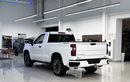 Chevrolet Silverado, 2022 год, 5 990 000 рублей, 5 фотография