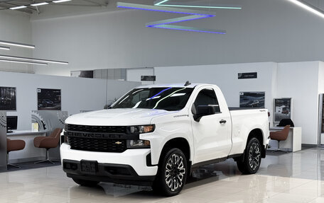 Chevrolet Silverado, 2022 год, 5 990 000 рублей, 3 фотография