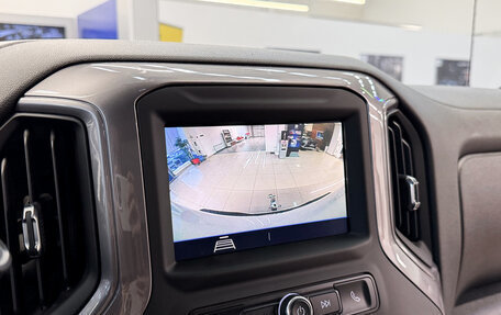 Chevrolet Silverado, 2022 год, 5 990 000 рублей, 19 фотография