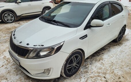 KIA Rio III рестайлинг, 2014 год, 910 000 рублей, 2 фотография