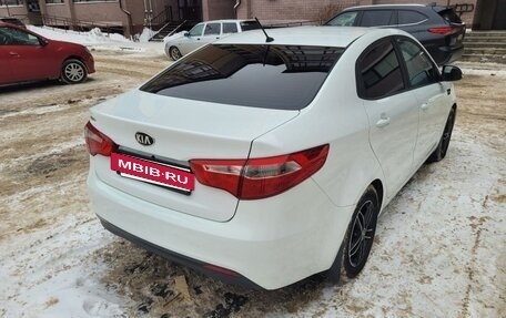 KIA Rio III рестайлинг, 2014 год, 910 000 рублей, 3 фотография