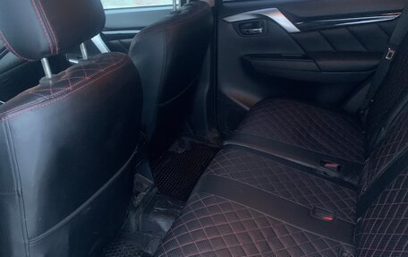 Mitsubishi Pajero Sport III рестайлинг, 2019 год, 2 800 000 рублей, 6 фотография