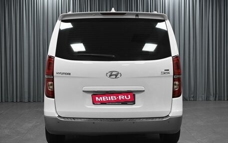 Hyundai Grand Starex Grand Starex I рестайлинг 2, 2018 год, 3 784 000 рублей, 4 фотография