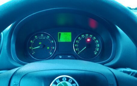 Skoda Fabia II, 2011 год, 625 000 рублей, 14 фотография