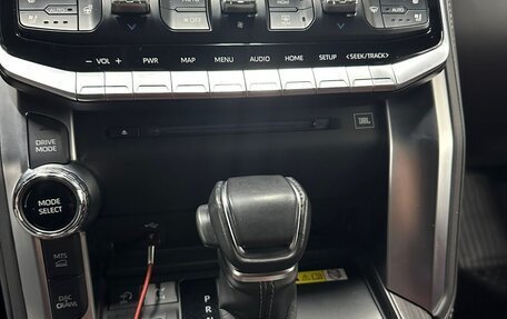 Toyota Land Cruiser, 2024 год, 10 000 000 рублей, 8 фотография