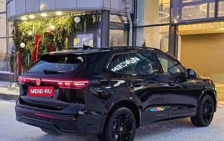 Volkswagen Tiguan, 2025 год, 5 100 000 рублей, 10 фотография