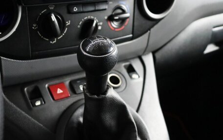 Peugeot Partner II рестайлинг 2, 2013 год, 750 000 рублей, 11 фотография