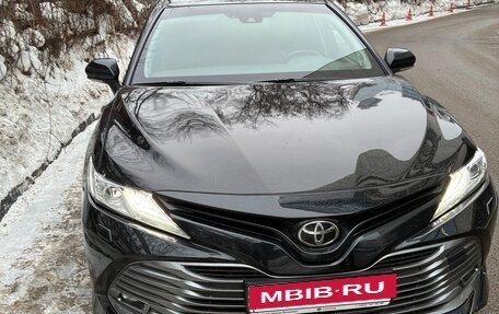 Toyota Camry, 2020 год, 2 250 000 рублей, 1 фотография