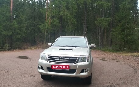 Toyota Hilux VII, 2012 год, 1 650 000 рублей, 1 фотография