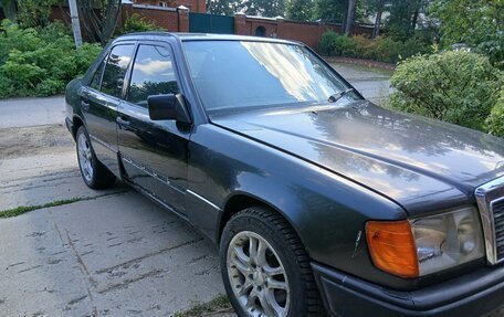 Mercedes-Benz W124, 1988 год, 440 000 рублей, 1 фотография