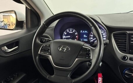 Hyundai Solaris II рестайлинг, 2017 год, 1 249 000 рублей, 17 фотография