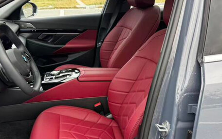 BMW 5 серия, 2024 год, 6 770 000 рублей, 10 фотография