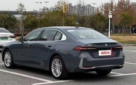 BMW 5 серия, 2024 год, 6 770 000 рублей, 6 фотография