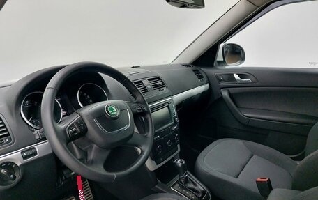 Skoda Yeti I рестайлинг, 2013 год, 1 199 000 рублей, 10 фотография