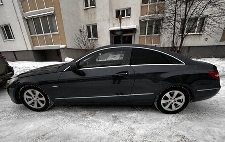 Mercedes-Benz E-Класс, 2011 год, 1 400 000 рублей, 4 фотография