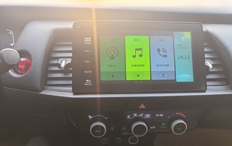 Honda Fit, 2022 год, 1 400 000 рублей, 13 фотография