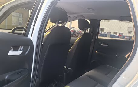 Honda Fit, 2022 год, 1 400 000 рублей, 19 фотография