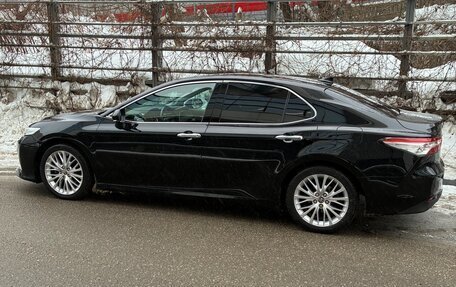 Toyota Camry, 2020 год, 2 250 000 рублей, 3 фотография