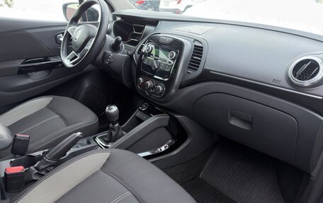 Renault Kaptur I рестайлинг, 2022 год, 1 695 000 рублей, 12 фотография