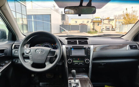 Toyota Camry, 2014 год, 999 999 рублей, 9 фотография