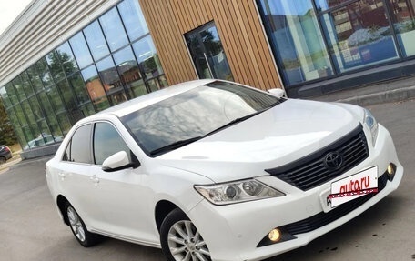 Toyota Camry, 2014 год, 999 999 рублей, 2 фотография