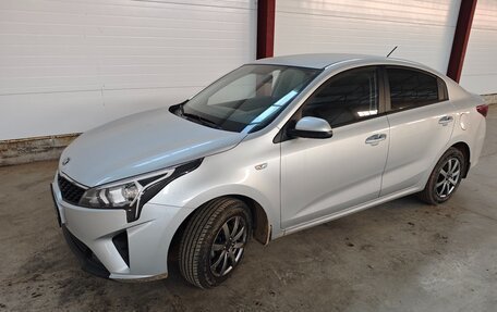 KIA Rio IV, 2021 год, 2 000 000 рублей, 4 фотография