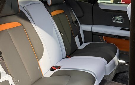 Rolls-Royce Ghost Series II рестайлинг, 2025 год, 51 000 000 рублей, 13 фотография