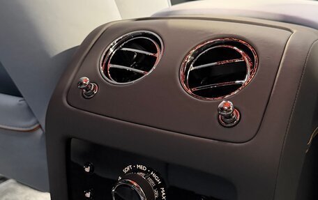 Rolls-Royce Ghost Series II рестайлинг, 2025 год, 51 000 000 рублей, 17 фотография