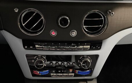 Rolls-Royce Ghost Series II рестайлинг, 2025 год, 51 000 000 рублей, 24 фотография