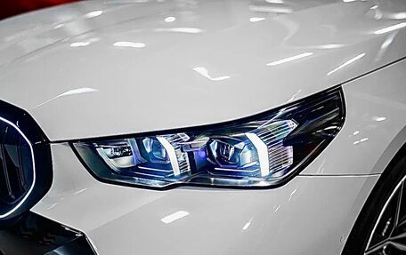 BMW 5 серия, 2023 год, 7 500 000 рублей, 10 фотография