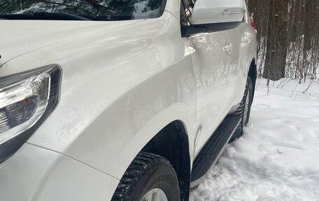 Toyota Land Cruiser Prado 150 рестайлинг 2, 2017 год, 4 550 000 рублей, 5 фотография