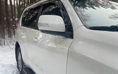 Toyota Land Cruiser Prado 150 рестайлинг 2, 2017 год, 4 550 000 рублей, 6 фотография