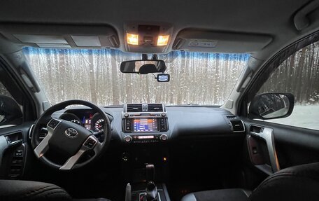 Toyota Land Cruiser Prado 150 рестайлинг 2, 2017 год, 4 550 000 рублей, 12 фотография