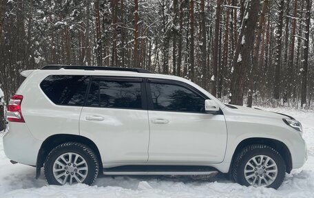 Toyota Land Cruiser Prado 150 рестайлинг 2, 2017 год, 4 550 000 рублей, 8 фотография