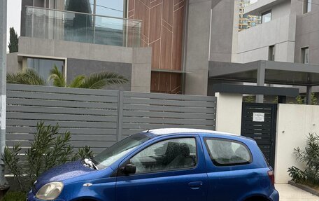 Toyota Yaris I рестайлинг, 1999 год, 320 000 рублей, 2 фотография