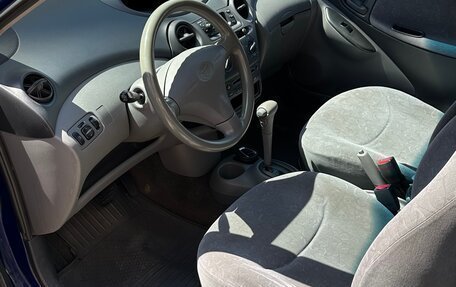 Toyota Yaris I рестайлинг, 1999 год, 320 000 рублей, 15 фотография